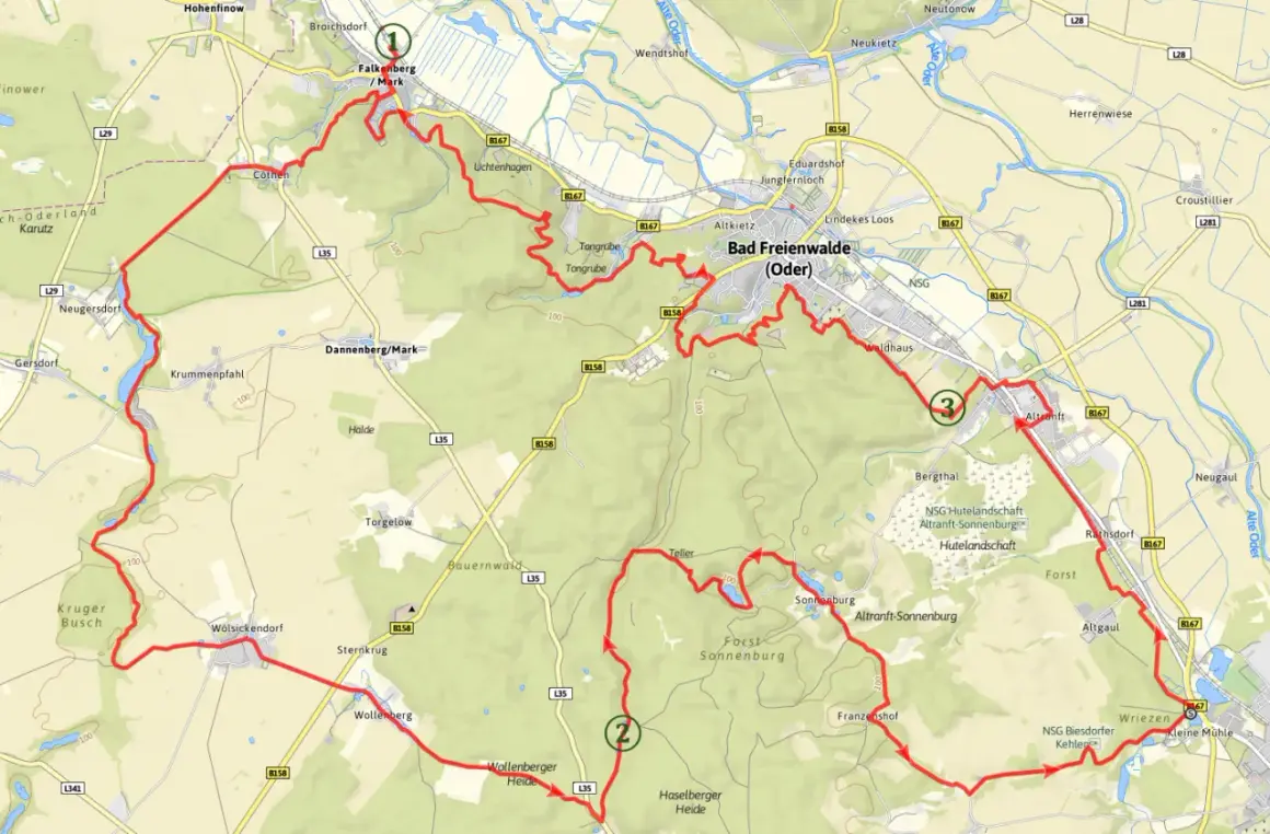 Karte zeigt eine Route für eine 3 Tage Wanderung Deutschland durch Wälder und Felder bei Bad Freienwalde (Oder).